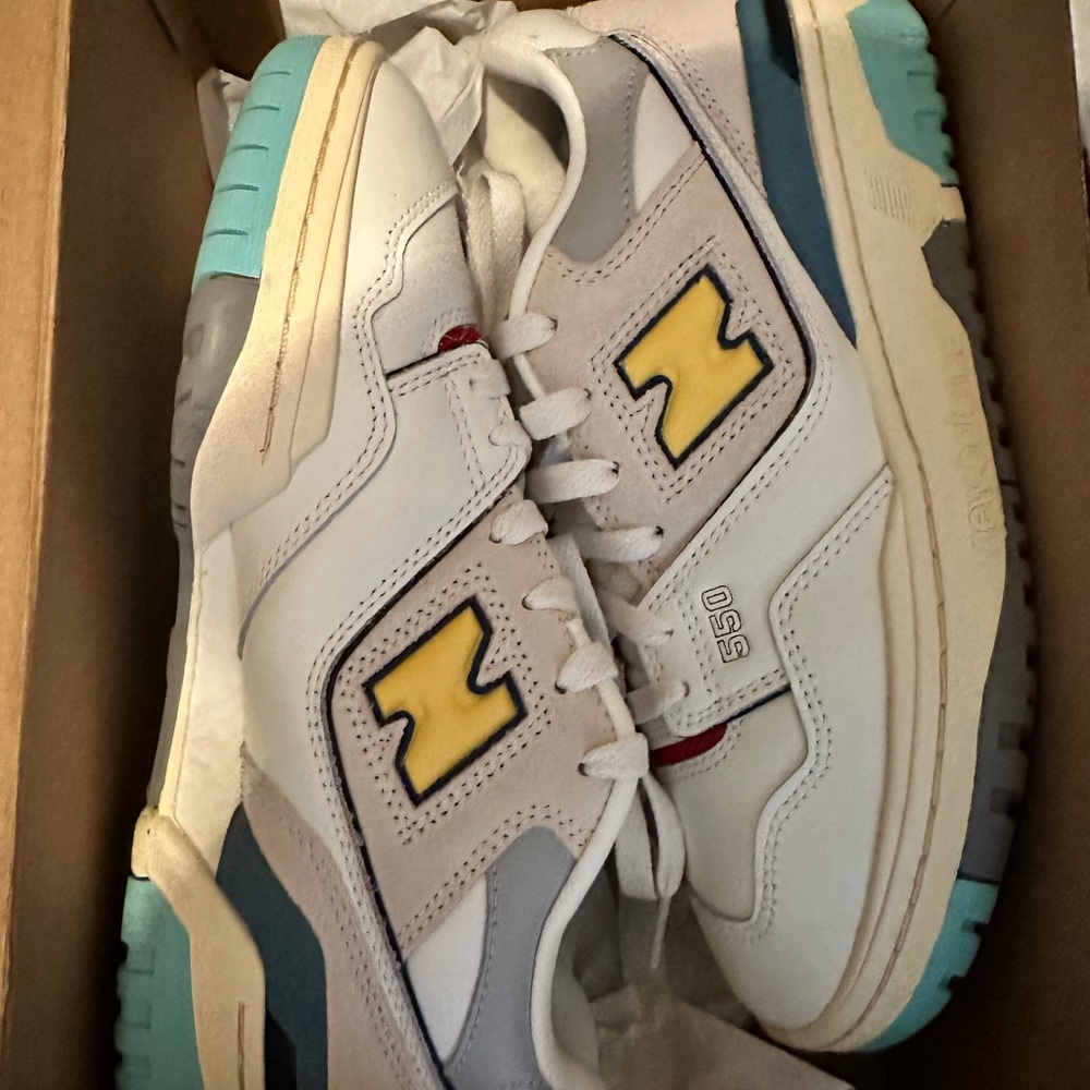 New Balance 550